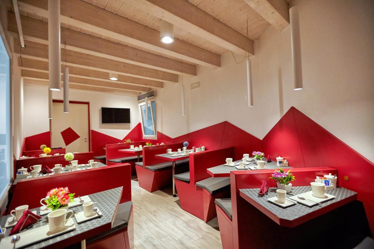 Hospitality Hotel Palermo Exteriér fotografie